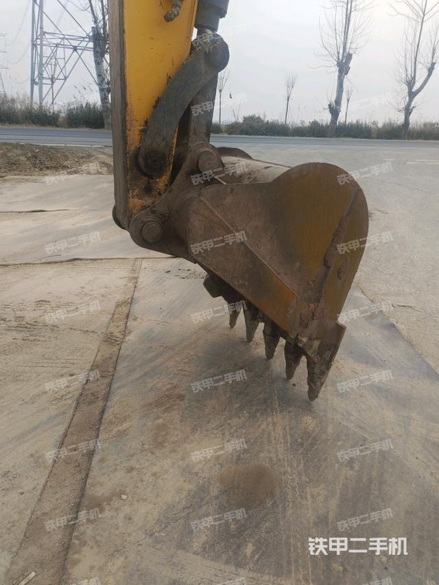 鏟斗右后整體（工作和回轉(zhuǎn)裝置）