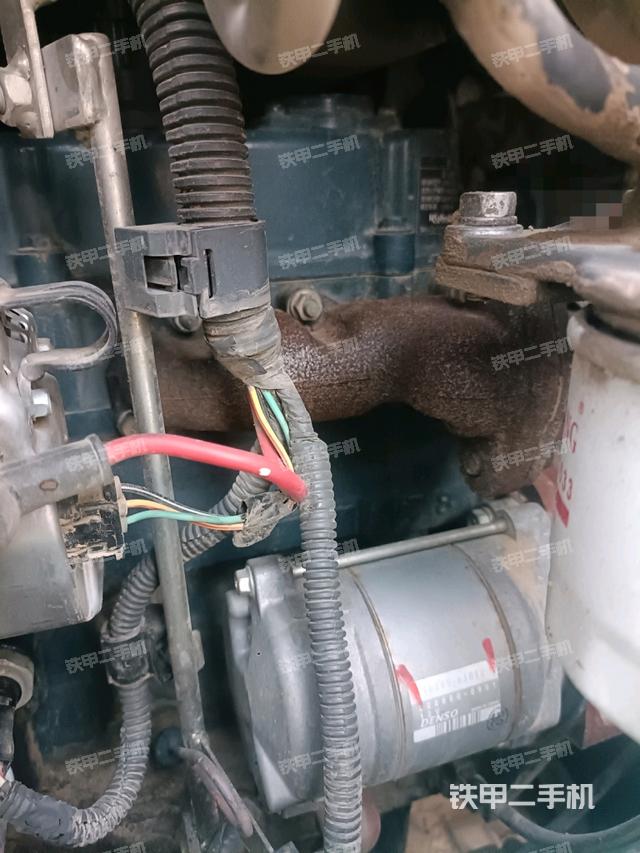 發(fā)動(dòng)機(jī)整體俯視（整機(jī)外觀）