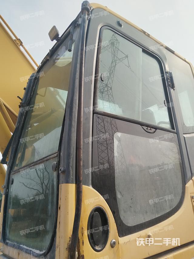 驾驶室整体（整机外观）