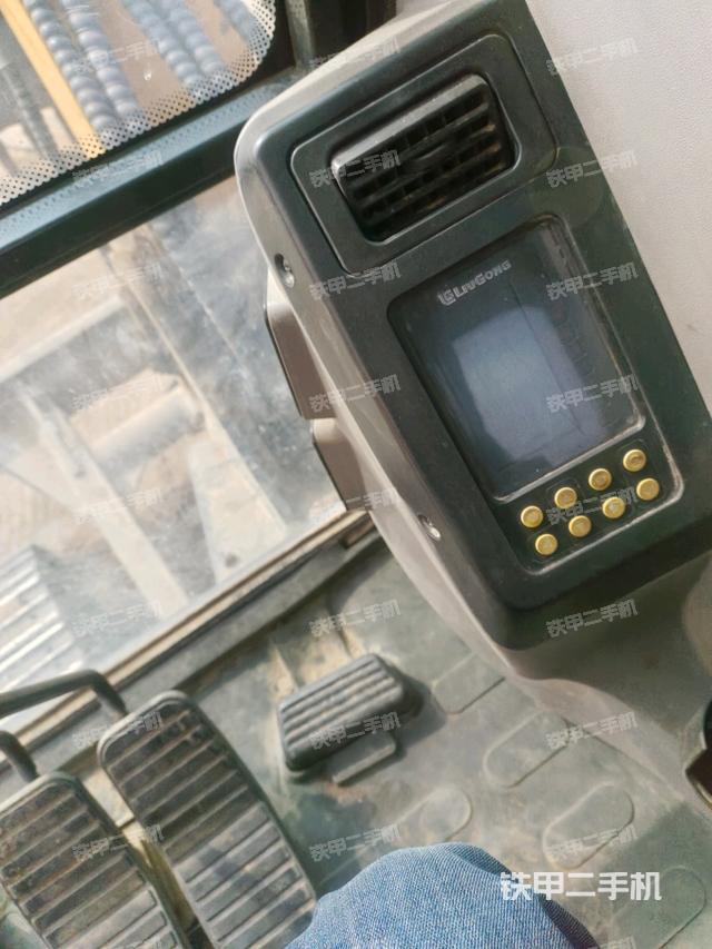 顯示屏?（駕駛室部分）