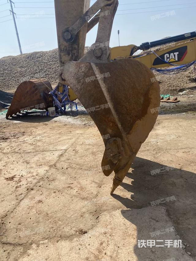 左侧行走马达盖板（行走机构）