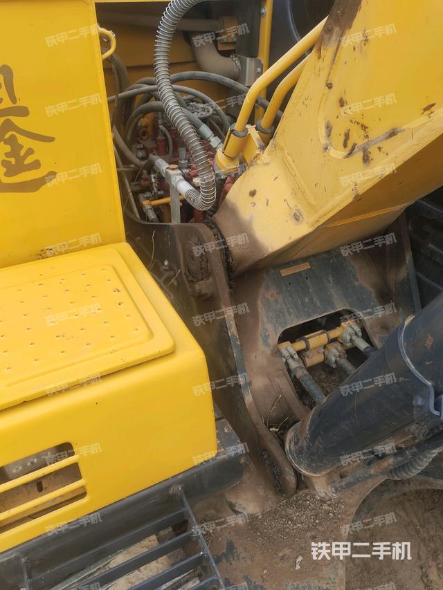 大臂根部?斜視（工作和回轉(zhuǎn)裝置）