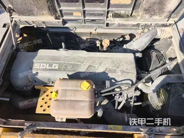 發(fā)動機(jī)整體俯視（整機(jī)外觀）