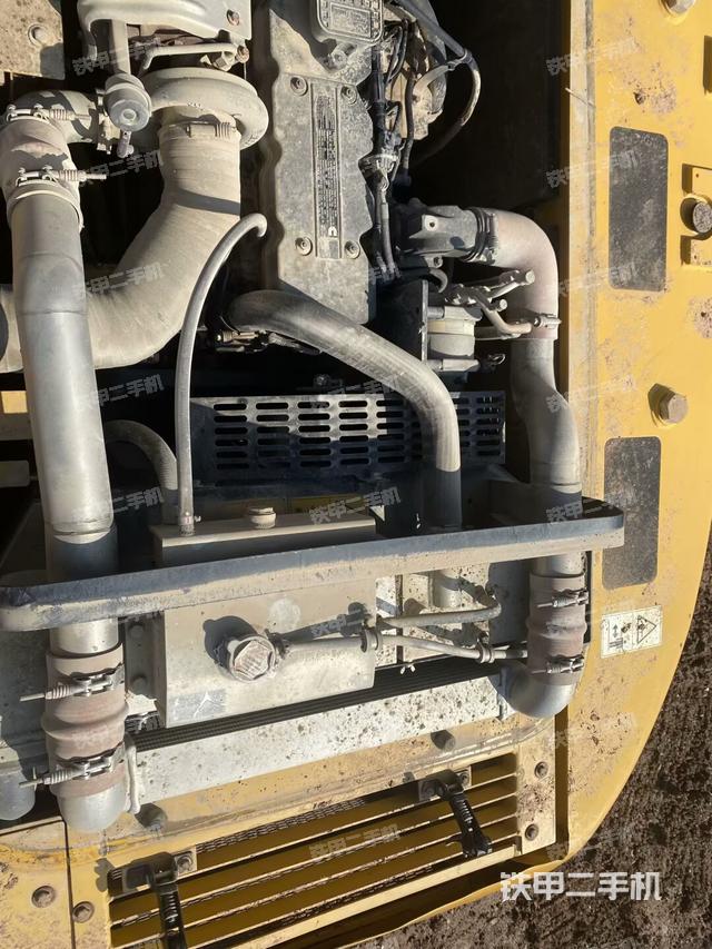 氣門室蓋螺絲特寫(上車部件) 氣門室蓋螺絲特寫(上車部件)