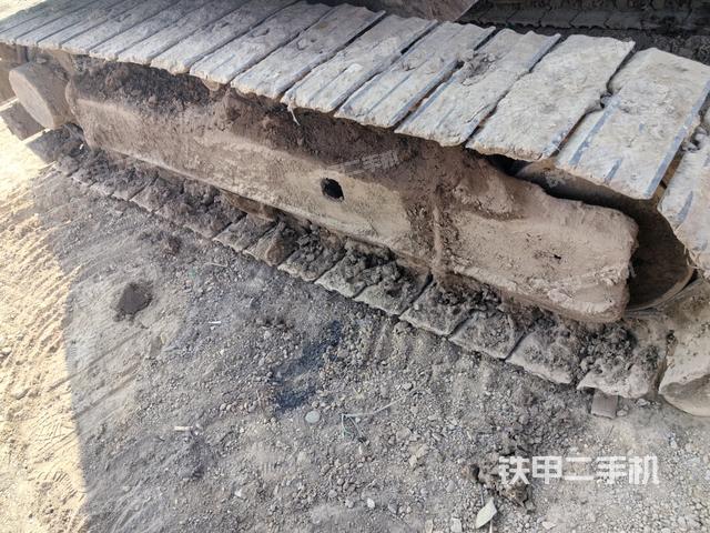 單側履帶整體(整機外觀) 單側履帶整體(整機外觀)