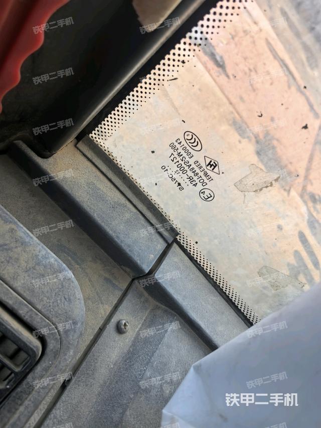 后窗玻璃角標(biāo)（駕駛室部分）