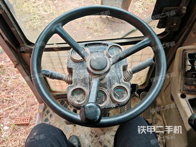 顯示屏?(駕駛室部分) 顯示屏?(駕駛室部分)