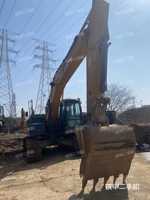 左后45(整機(jī)外觀) 左后45(整機(jī)外觀)