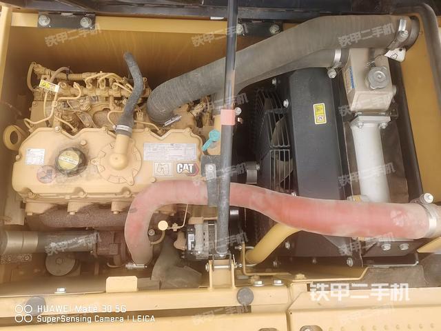 發(fā)動機整體俯視(整機外觀) 發(fā)動機整體俯視(整機外觀)