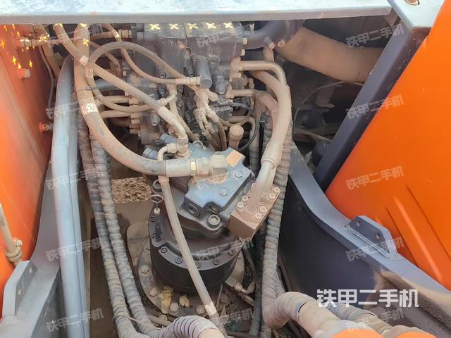 駕駛室整體（整機(jī)外觀）