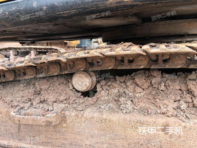 左側(cè)行走馬達(dá)蓋板(行走機(jī)構(gòu)) 左側(cè)行走馬達(dá)蓋板(行走機(jī)構(gòu))