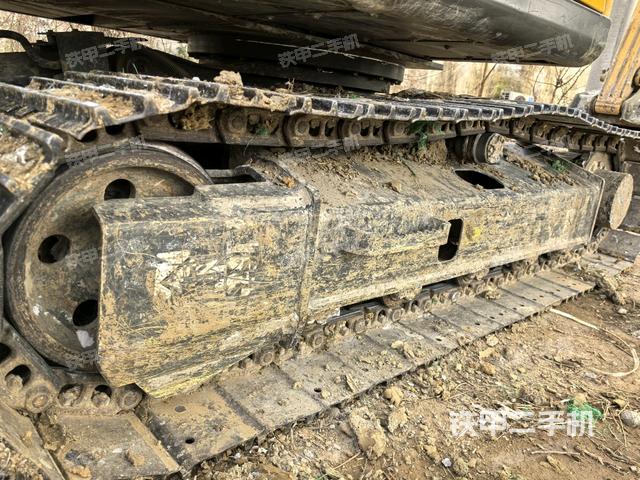 左側(cè)履帶整體?（行走機(jī)構(gòu)）