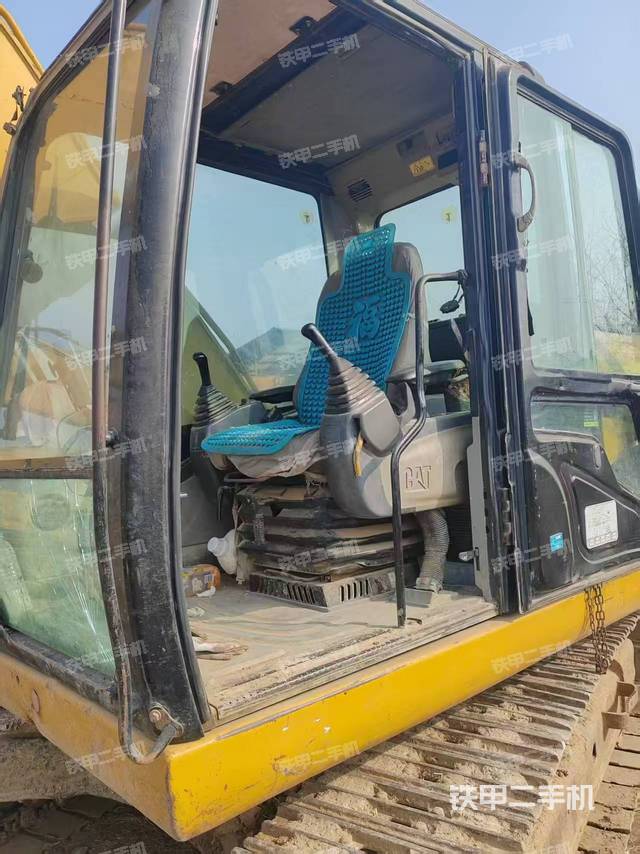 驾驶室整体（整机外观）