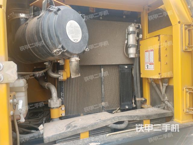 散熱器正面（大件艙室）