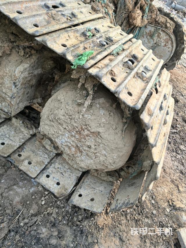 右導(dǎo)向輪（行走機(jī)構(gòu)）