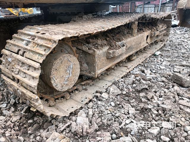 右側(cè)履帶整體（行走機(jī)構(gòu)）