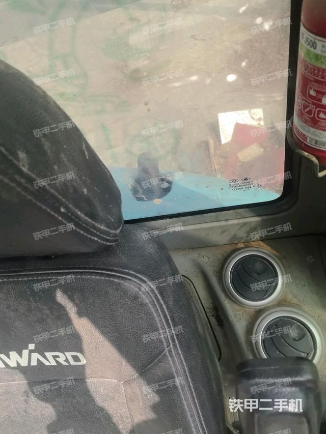 座椅后部（駕駛室部分）