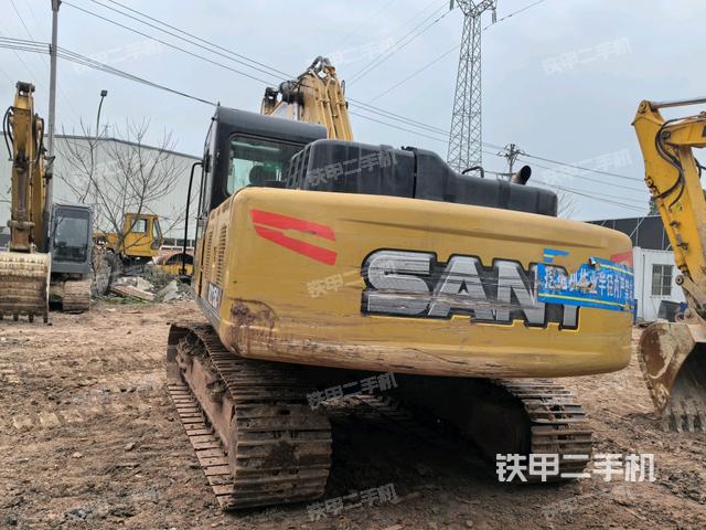 左后45(整機(jī)外觀) 左后45(整機(jī)外觀)