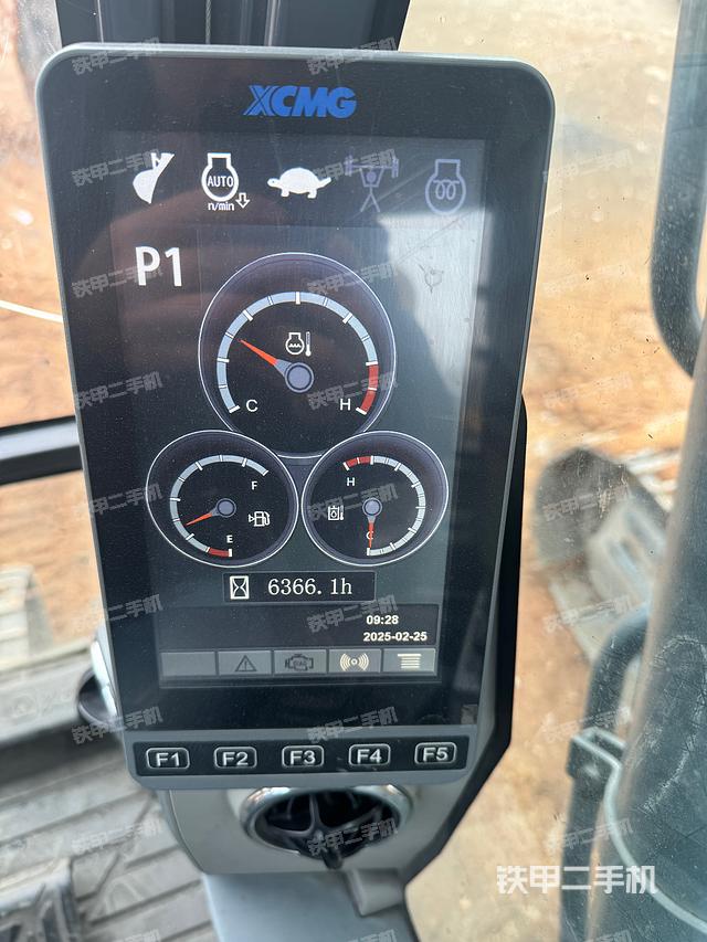 驾驶室整体（整机外观）