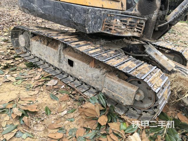 右導(dǎo)向輪（行走機(jī)構(gòu)）