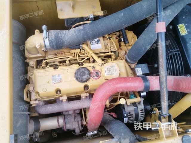 發(fā)動(dòng)機(jī)室（上車部件）