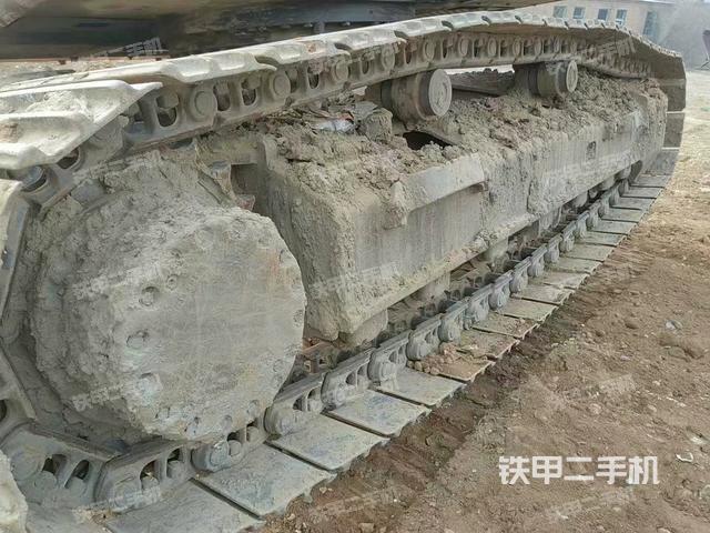 單側(cè)履帶整體（整機(jī)外觀）