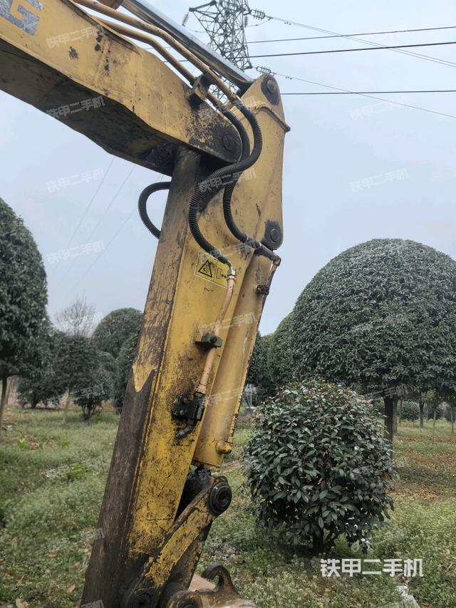 小臂整體右前（工作和回轉(zhuǎn)裝置）