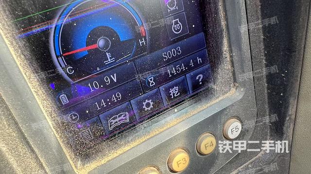 小時(shí)表(駕駛室部分) 小時(shí)表(駕駛室部分)