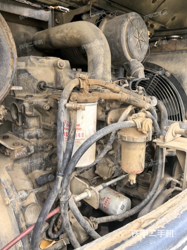 發(fā)動(dòng)機(jī)室（上車部件）