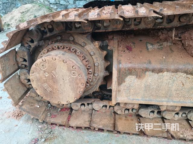 右導(dǎo)向輪（行走機(jī)構(gòu)）