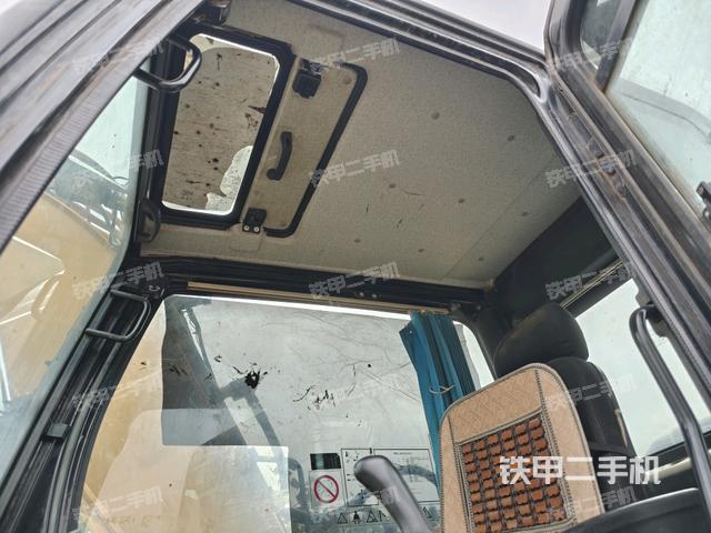 頂棚整體(駕駛室部分) 頂棚整體(駕駛室部分)