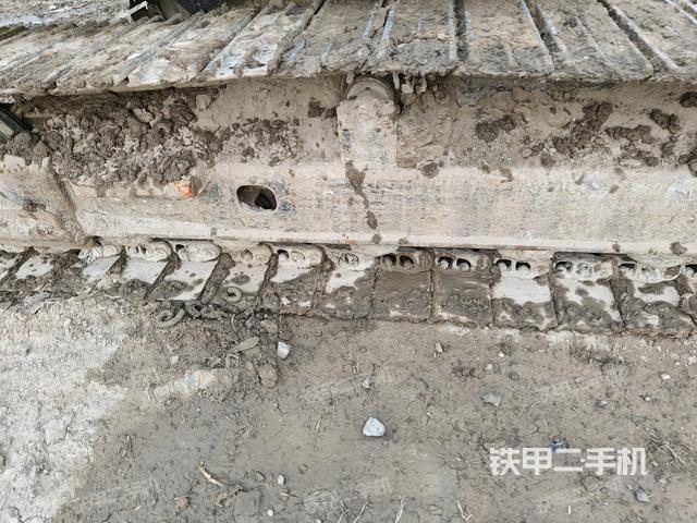 右側履帶整體?（行走機構）