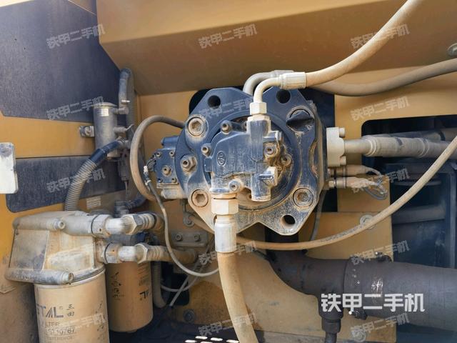 液壓泵斜45?左（大件艙室）