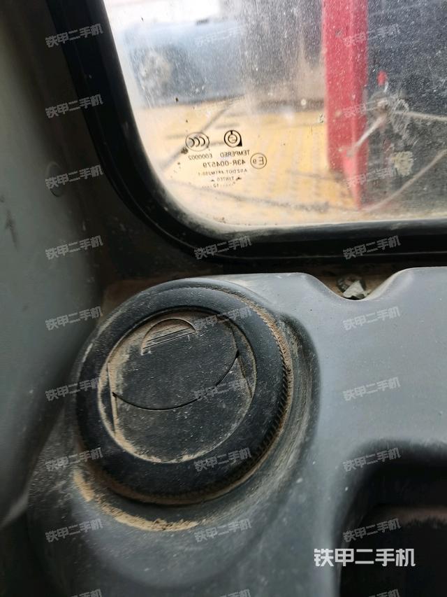 后窗玻璃角標(biāo)（駕駛室部分）