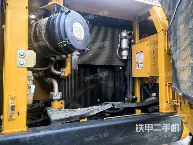 散熱器正面（大件艙室）