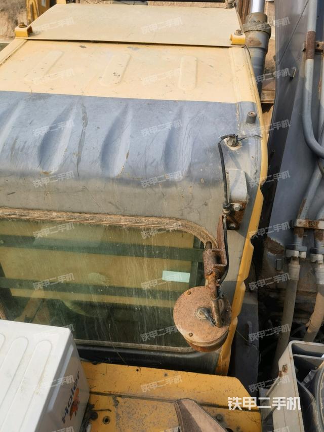 駕駛室頂部（整機(jī)外觀）