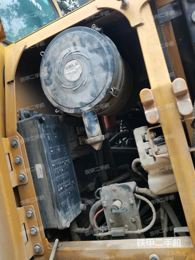 電瓶（大件艙室）