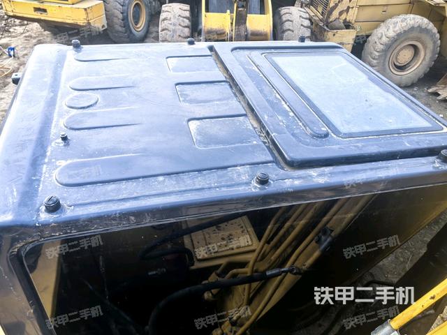 駕駛室頂部俯視（上車部件）