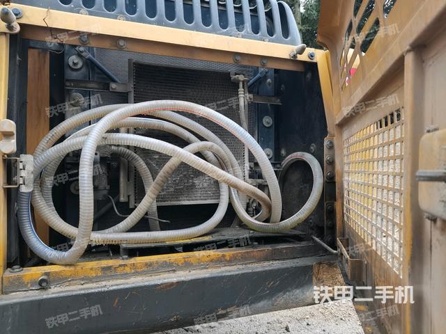 散熱器正面（大件艙室）