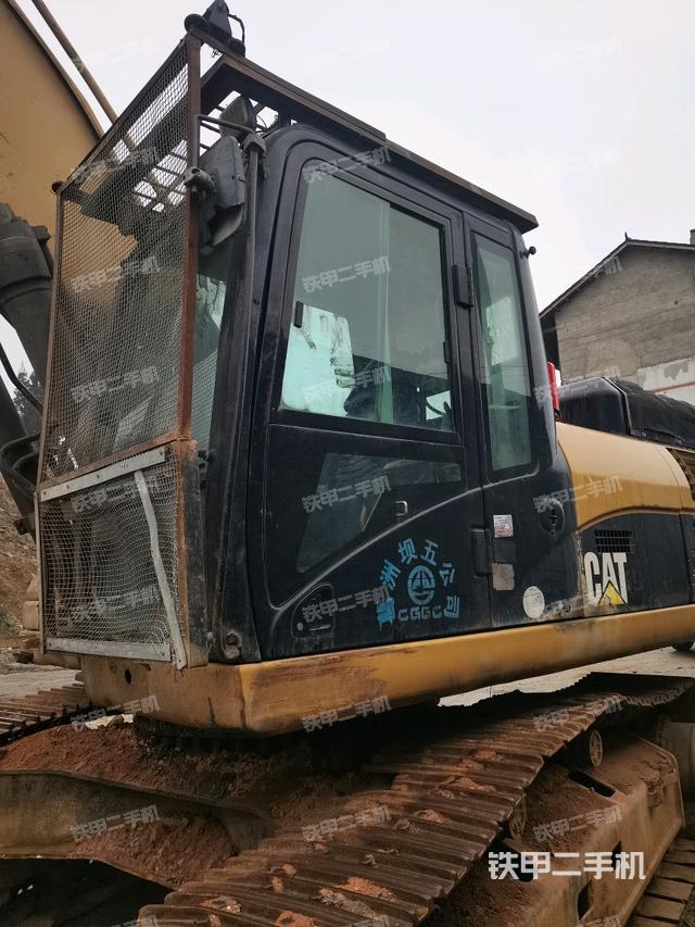 駕駛室左后45度（駕駛室部分）