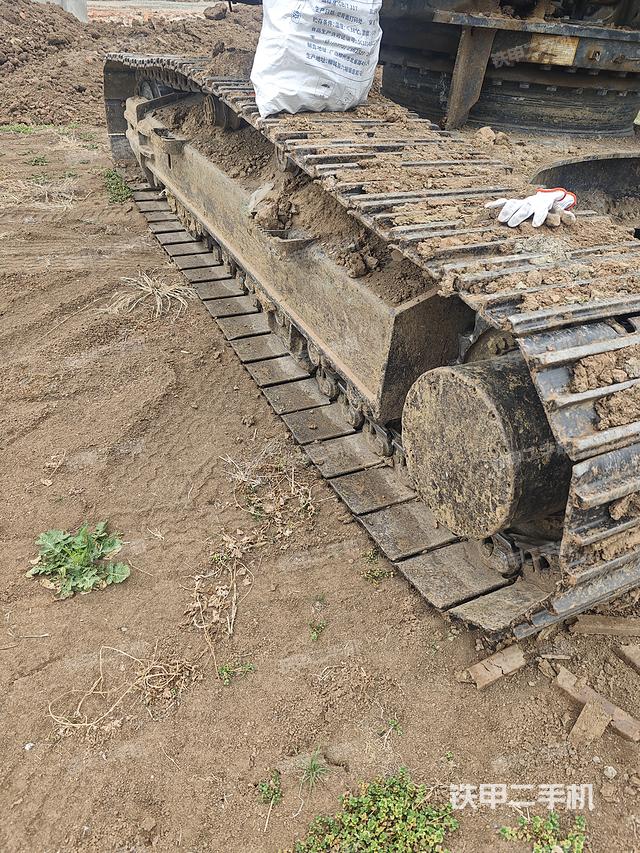 单侧履带整体（整机外观）