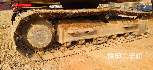 液壓泵艙室正面整體（整機(jī)外觀）