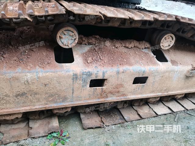 右側(cè)履帶整體（行走機(jī)構(gòu)）