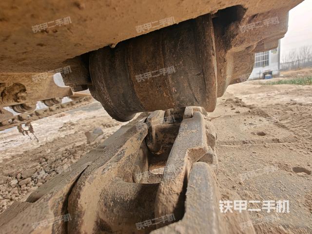 左側(cè)行走馬達(dá)蓋板(行走機(jī)構(gòu)) 左側(cè)行走馬達(dá)蓋板(行走機(jī)構(gòu))