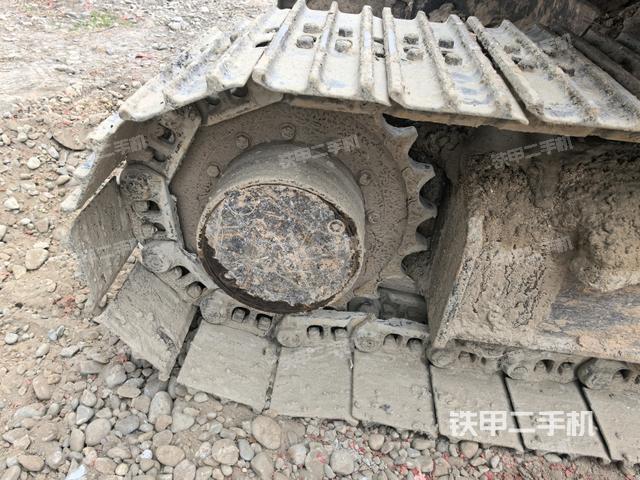 左側(cè)行走馬達蓋板（行走機構(gòu)）