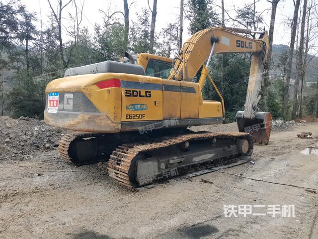 右后45（整機外觀）