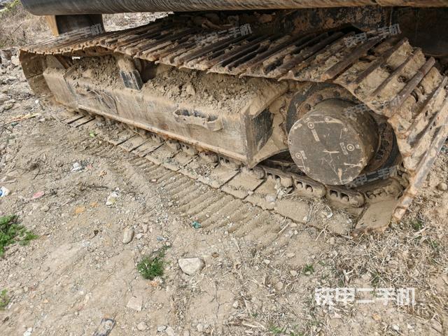 右側(cè)履帶整體(行走機(jī)構(gòu)) 右側(cè)履帶整體(行走機(jī)構(gòu))