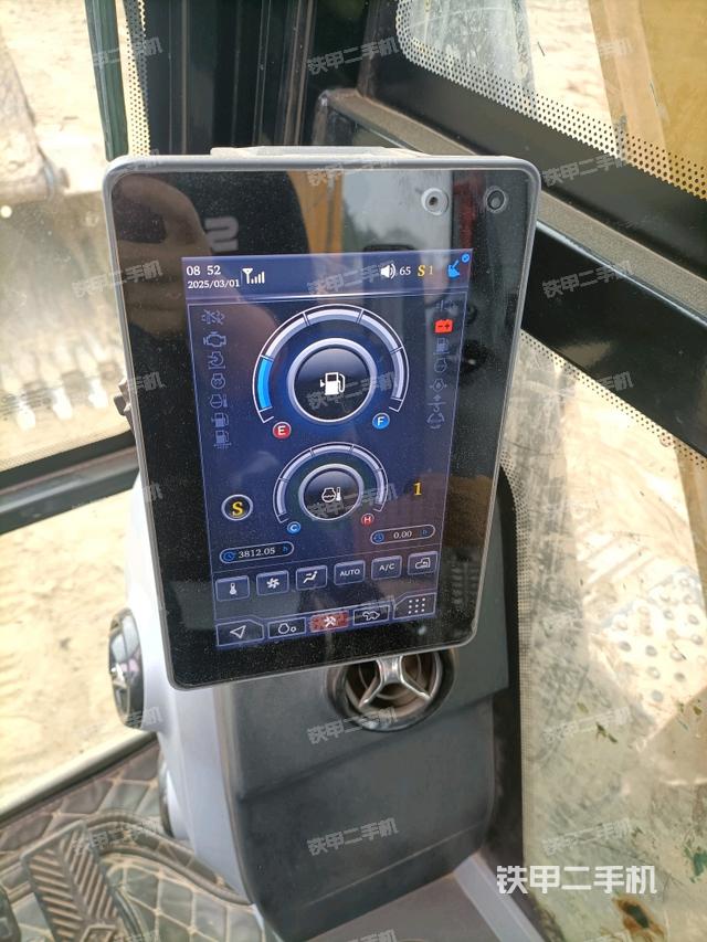 顯示屏?(駕駛室部分) 顯示屏?(駕駛室部分)