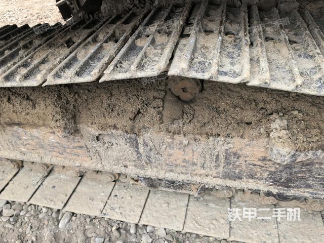 右側(cè)行走馬達蓋板（行走機構(gòu)）