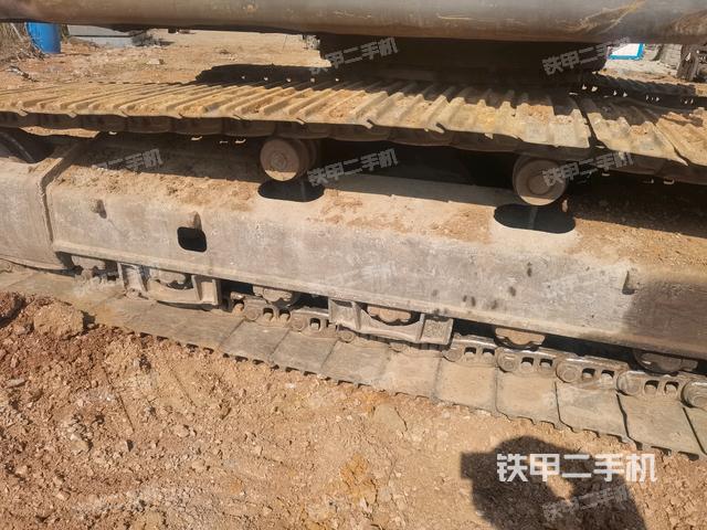 左側(cè)行走馬達(dá)蓋板(行走機(jī)構(gòu)) 左側(cè)行走馬達(dá)蓋板(行走機(jī)構(gòu))